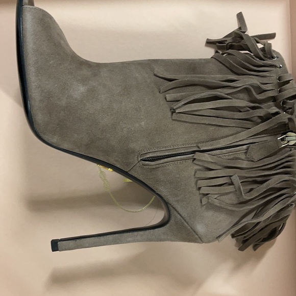 Prada booties - Picture 4 of 6